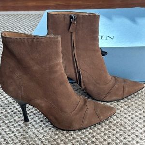 🎉HP🎉 Beautiful Lanvin light brown leather ankle sock boots sz 38.5 (US 8)
